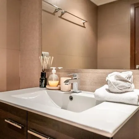 Horizon Frontline 2br With Terrace & Garage Apartmán *