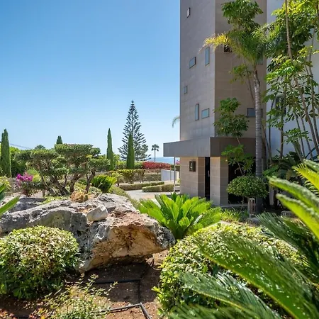 Apartmán Horizon Frontline 2br With Terrace & Garage